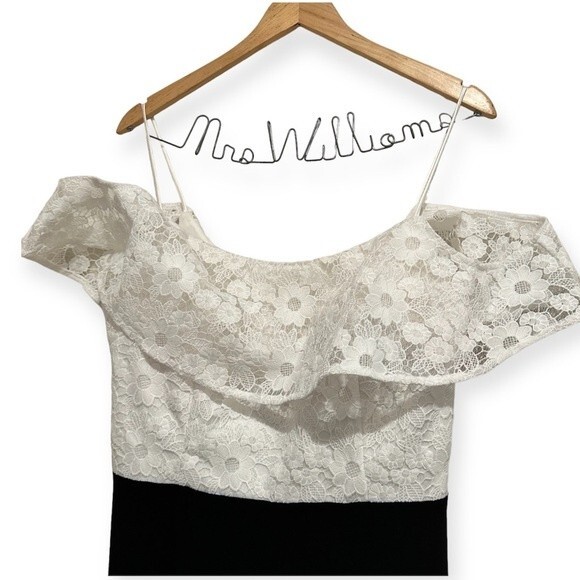 Betsy & Adam off the shoulder full length dress size 10 - Picture 4 of 8